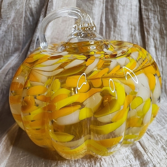 Christian Siriano Art Glass Spun Stalk Pumpkin Fall Green Iridescent Jadeite NWT - Picture 9 of 12